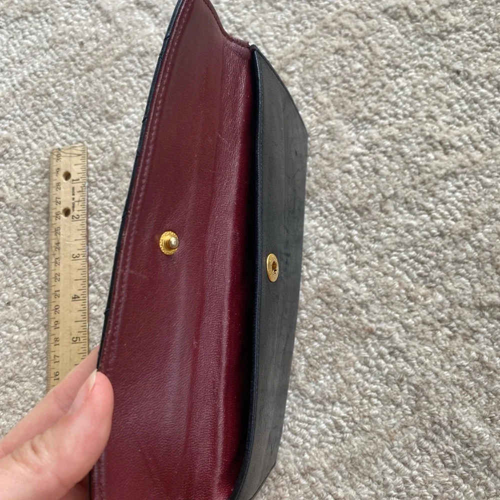 Vintage CHANEL Black Quilted Wallet with Gold Logo - Picture 7 of 16